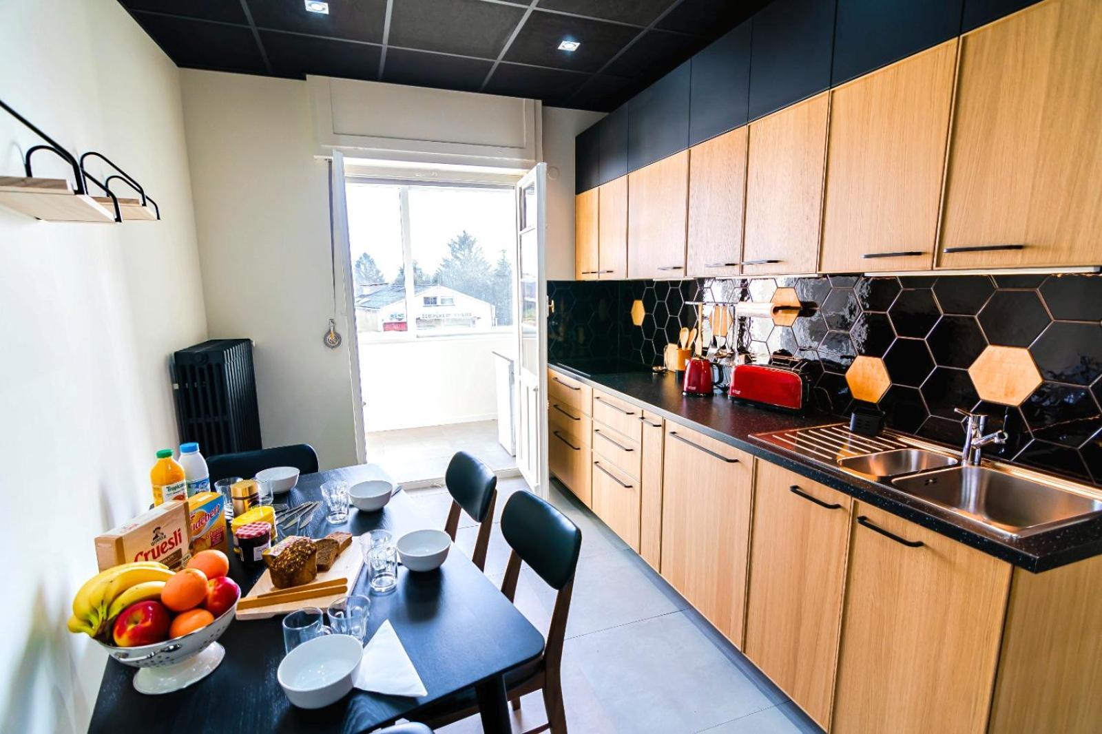 Bel Ami 01 - Turquoise & Or - Moderne Chic - Centre Ville - Acces Jardin - Clim - Wifi - Parking - Localisation Ideale Schiltigheim Bagian luar foto
